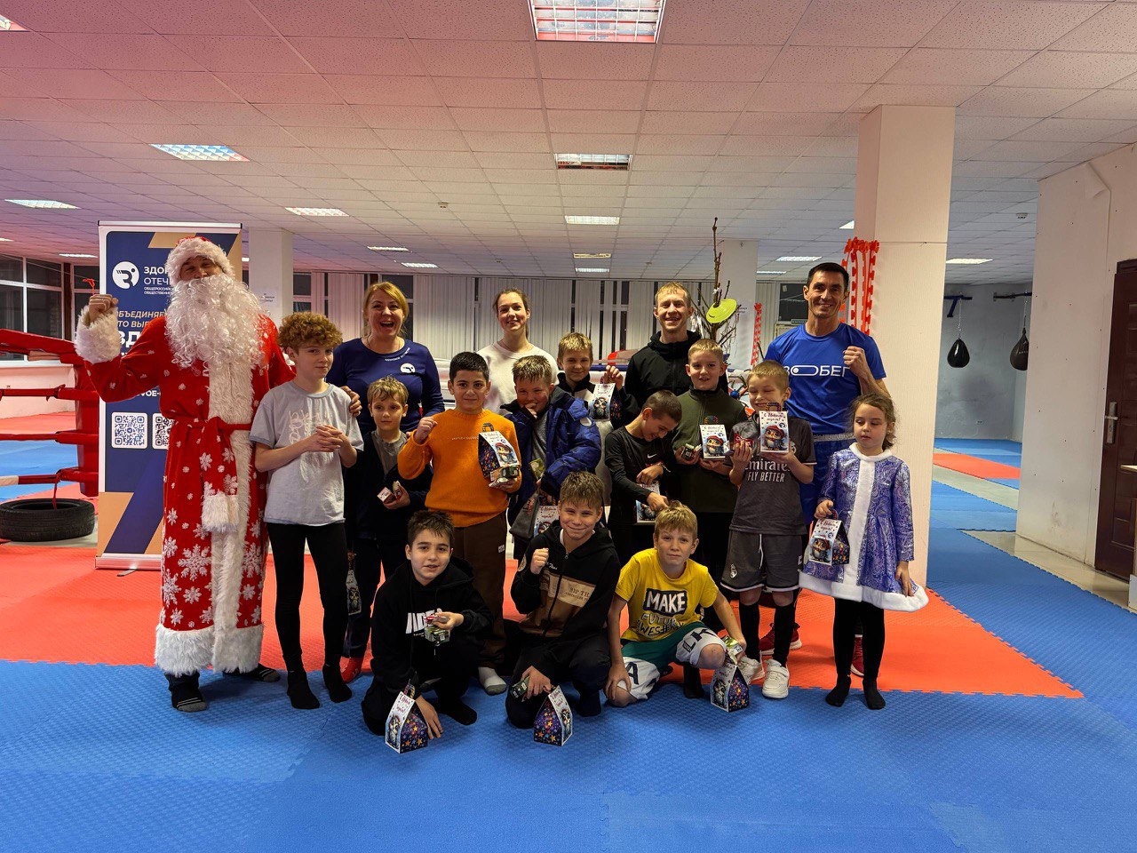 Рождественская тренировка с Дедом Морозом в «Академии Спарта»!