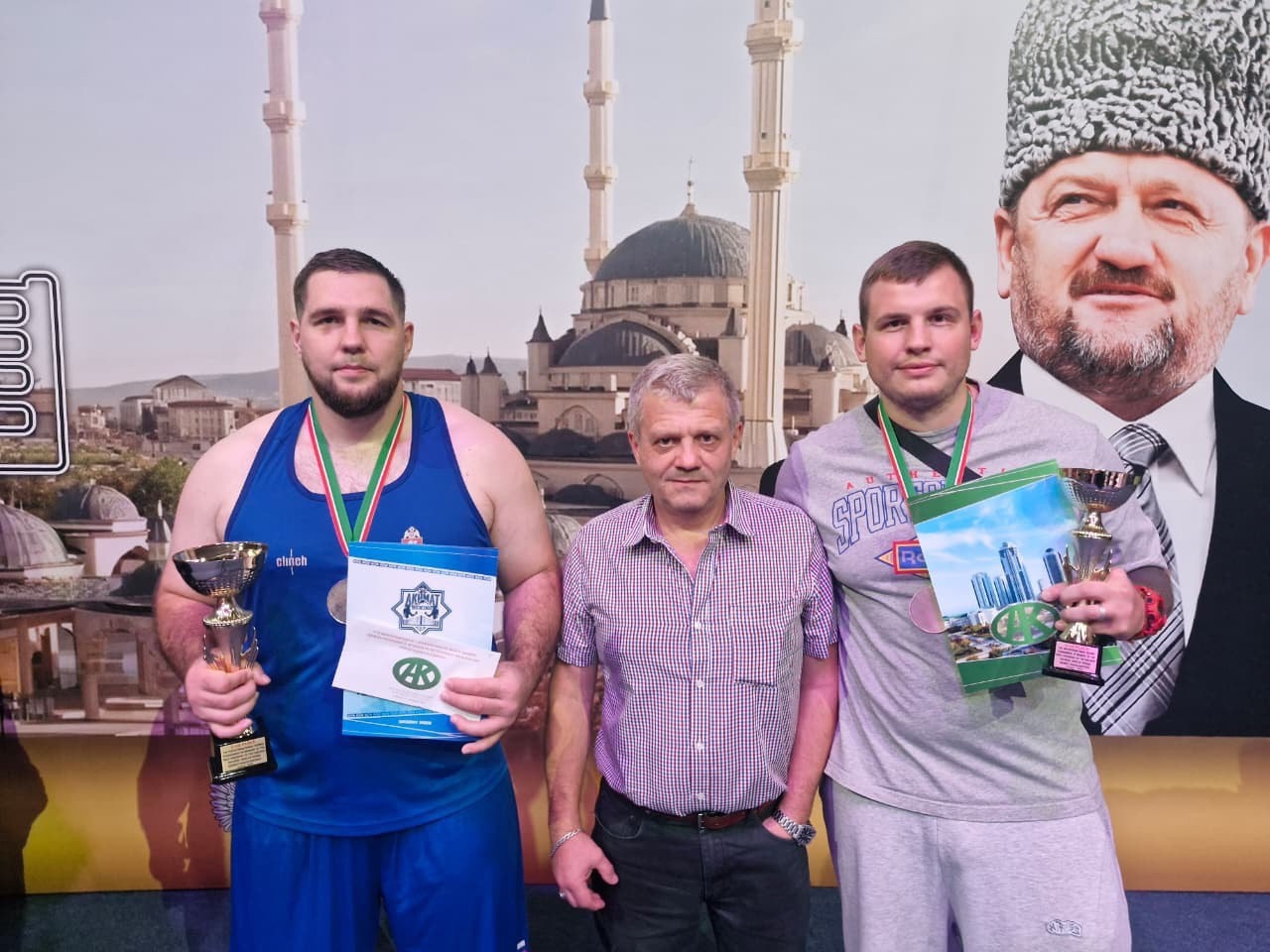 XVII международное соревнование по боксу памяти Первого Президента Чеченской Республики, Героя России Ахмат-Хаджи Кадырова среди мужчин.