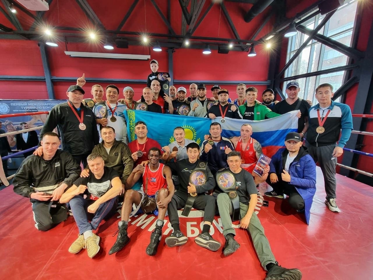 Первый Международный турнир по боксу среди ветеранов на призы «Академии Бокса Сибирь».